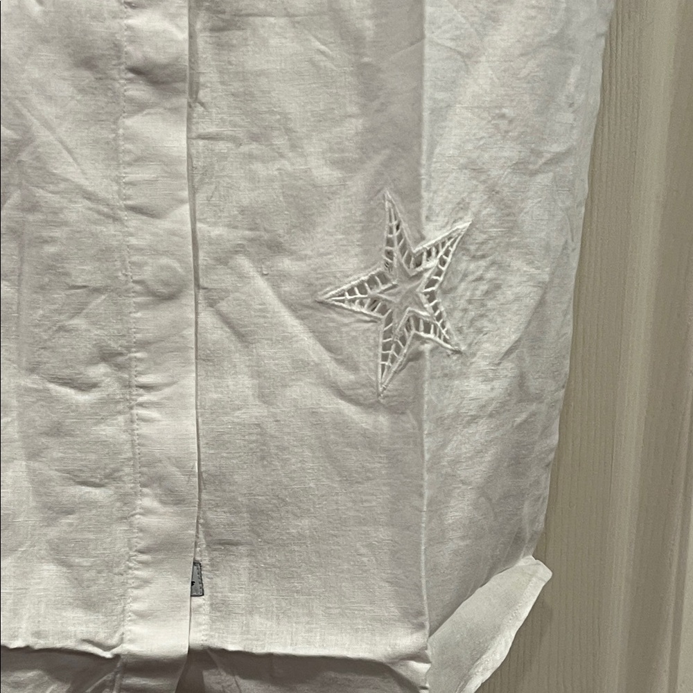 NWT- Rails White Collared Shirt and cut out stars - Picture 7 of 15